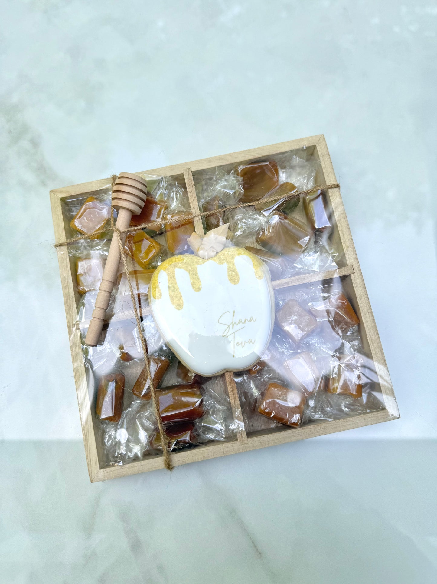 Assorted Caramel Rosh Hashanah Gift Box, Custom Cookie