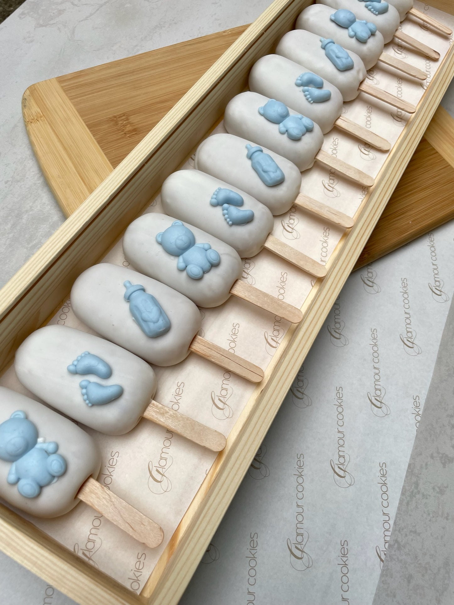 Cakesicles with Topper-pick up only