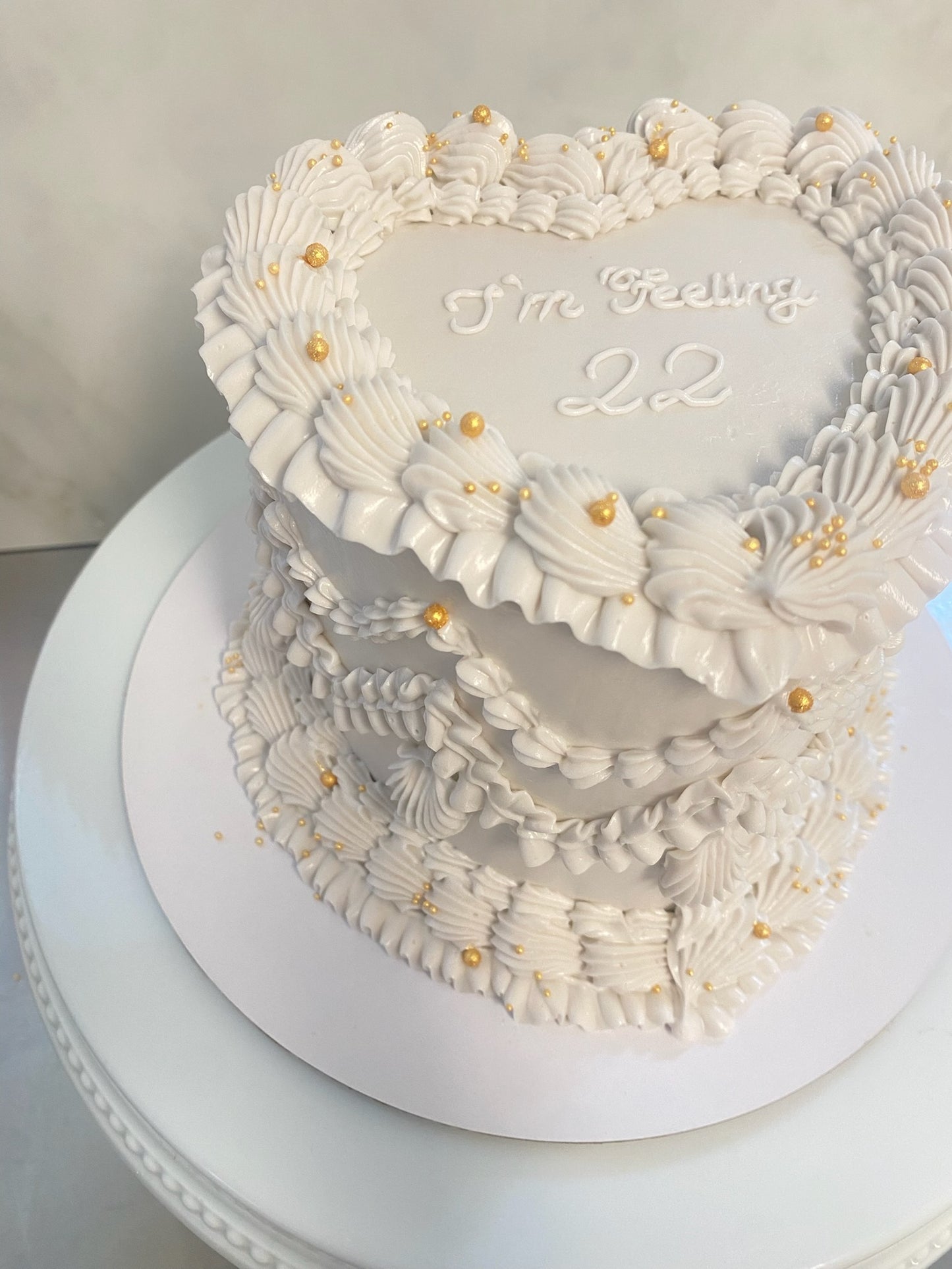 6” Vintage Cake- Pick up only