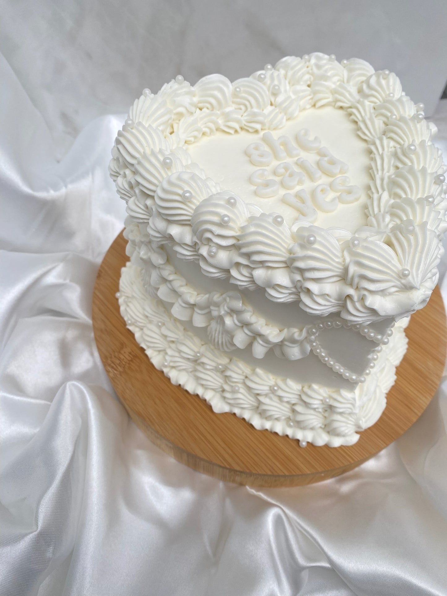 6” Vintage Cake- Pick up only