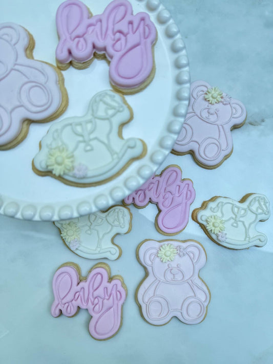 Floral baby girl set- fondant