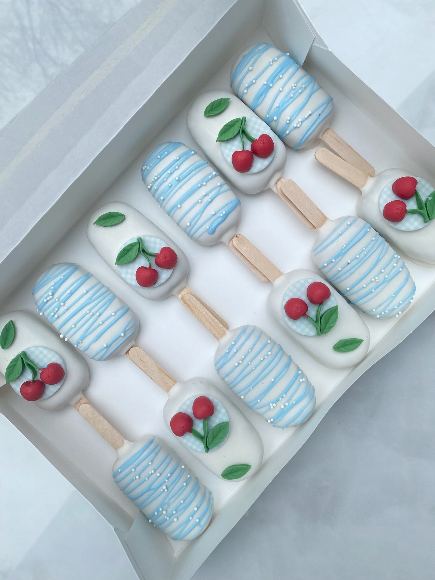 Cakesicles-pick up only