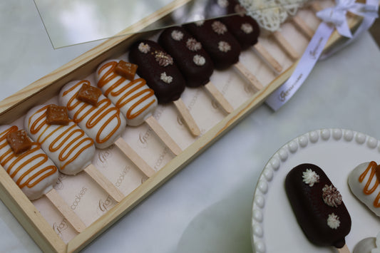 Shavuos cakesicle gift box large- pick up or local delivery only