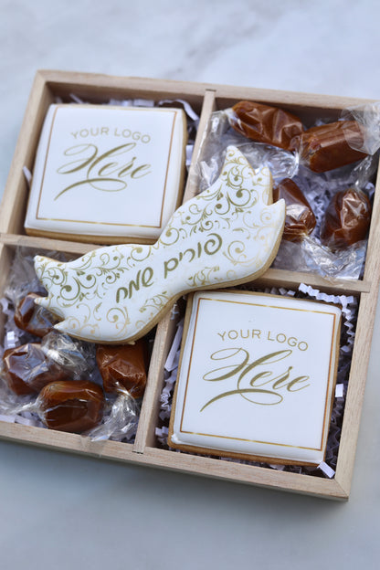 Signature logo caramel box