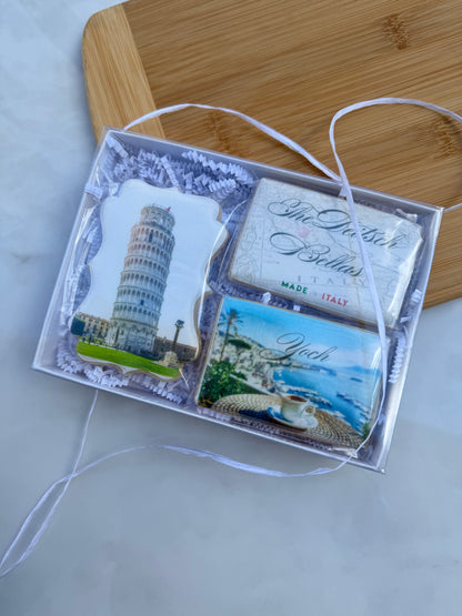 Custom themed gift box