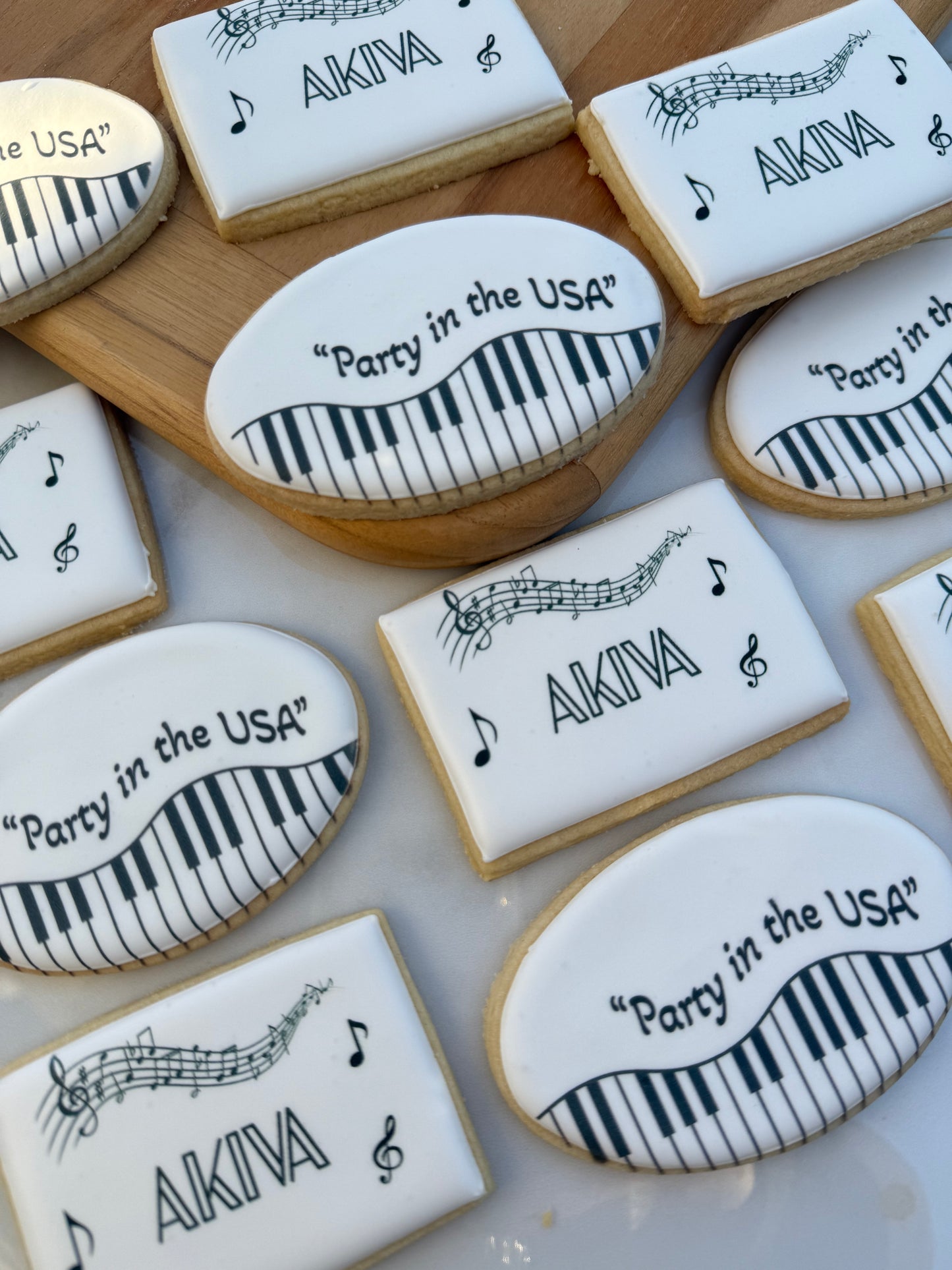 Music printed cookies - 1 dozen