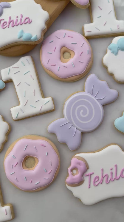 Candy/sweet themed birthday - 2 dozen